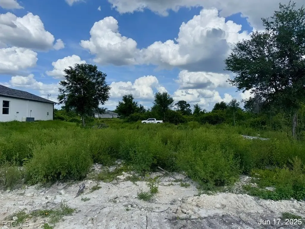 422 Caywood Avenue S Lehigh Acres FL 33974