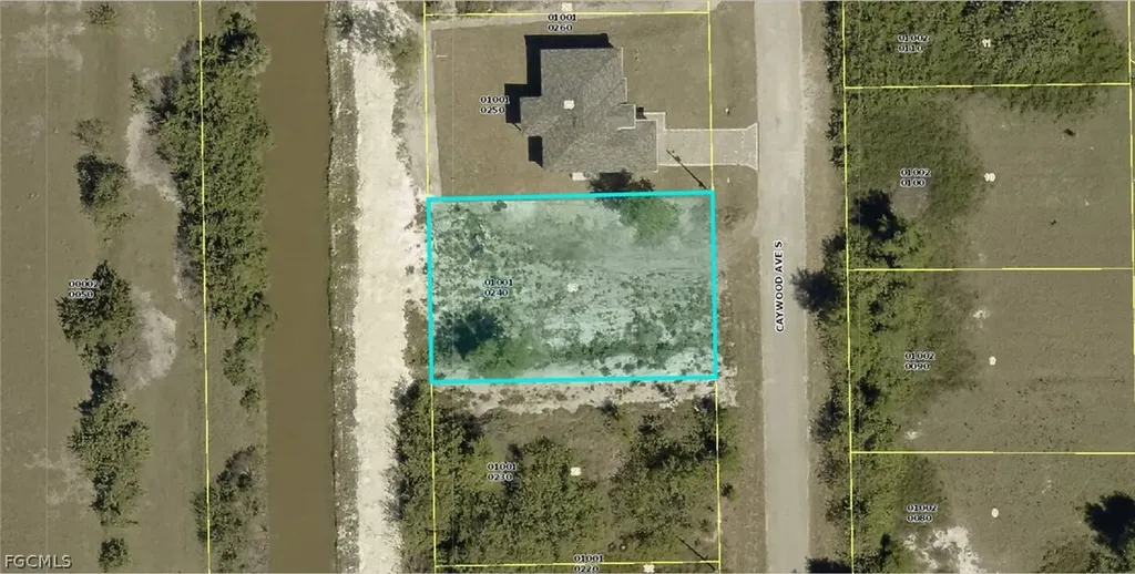 422 Caywood Avenue S Lehigh Acres FL 33974