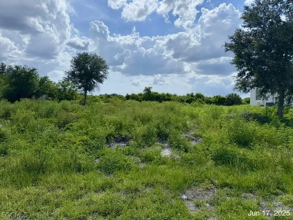 422 Caywood Avenue S Lehigh Acres FL 33974