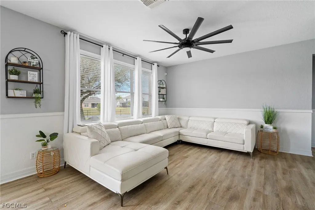 8130 Blue Daze Court Lehigh Acres FL 33972