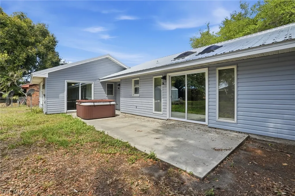 210 E Sugarland Circle Clewiston FL 33440
