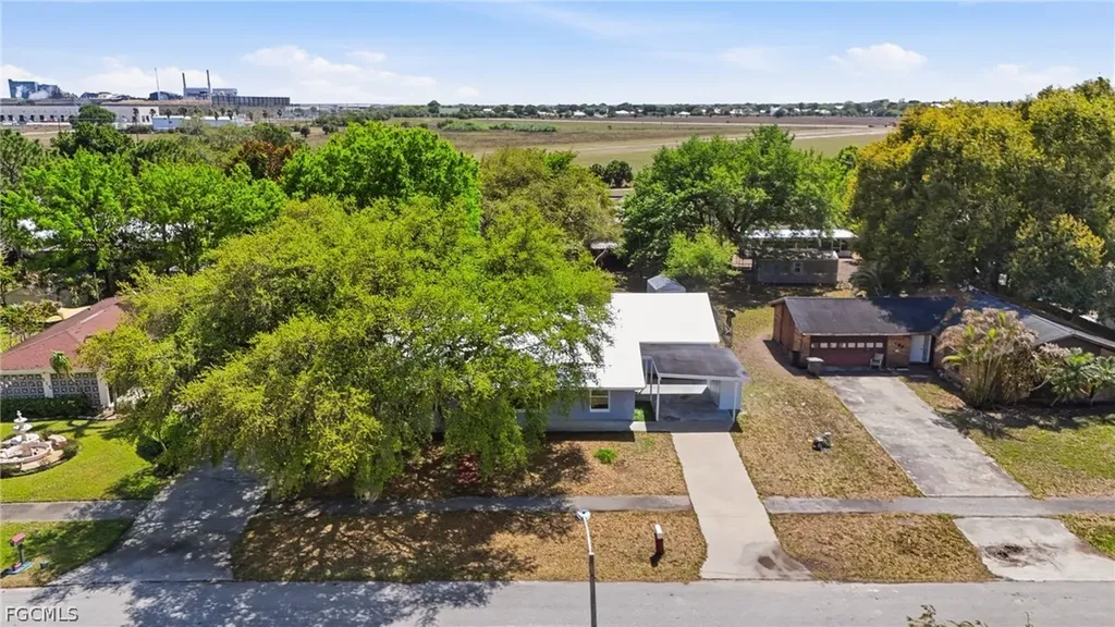 210 E Sugarland Circle Clewiston FL 33440