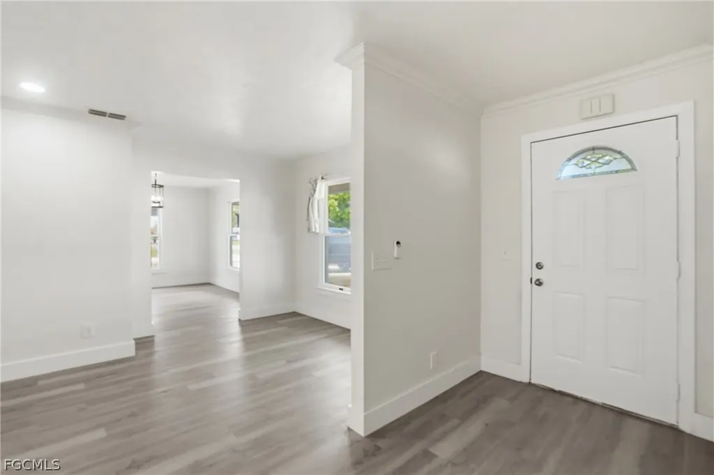 210 E Sugarland Circle Clewiston FL 33440