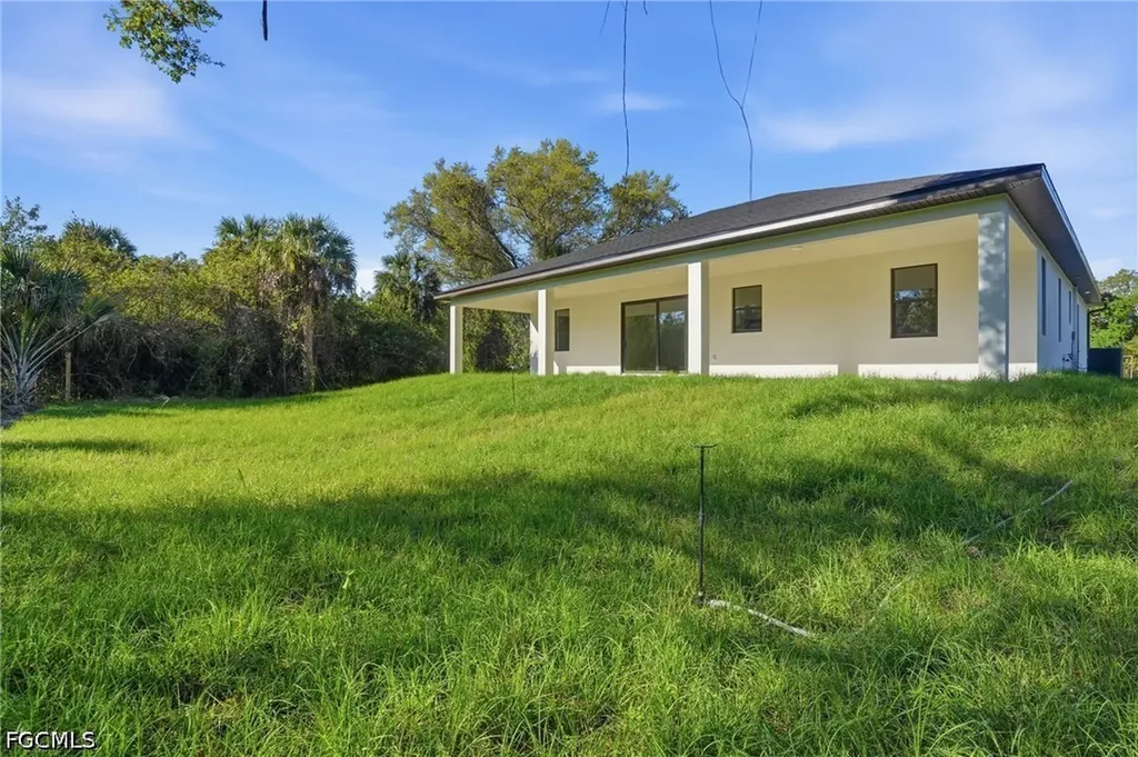 2039 Detroit Drive Labelle FL 33935