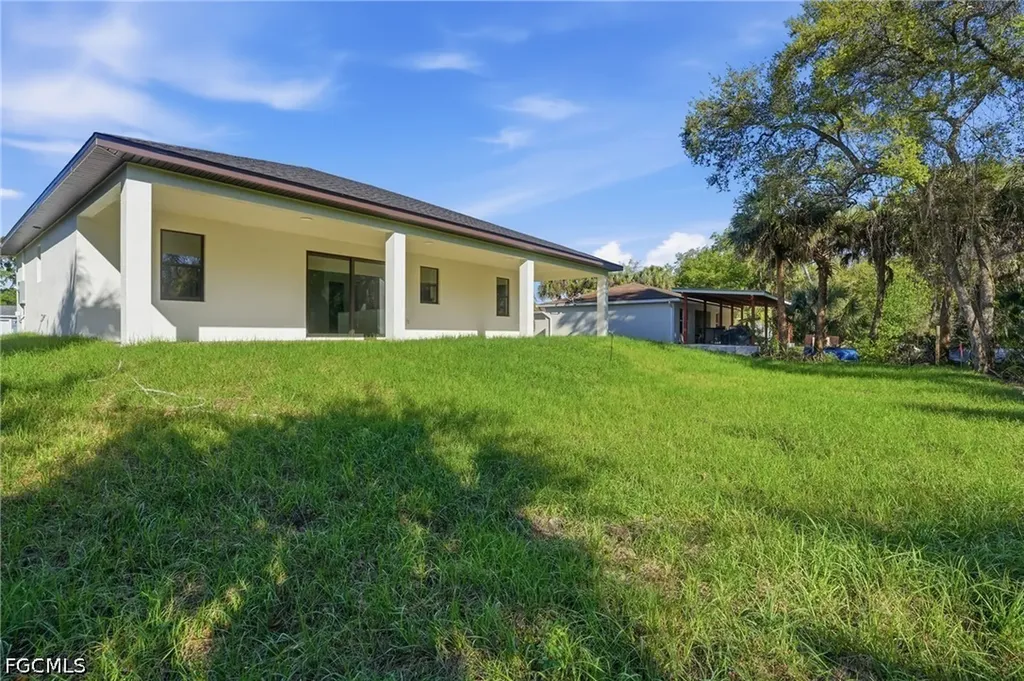 2039 Detroit Drive Labelle FL 33935