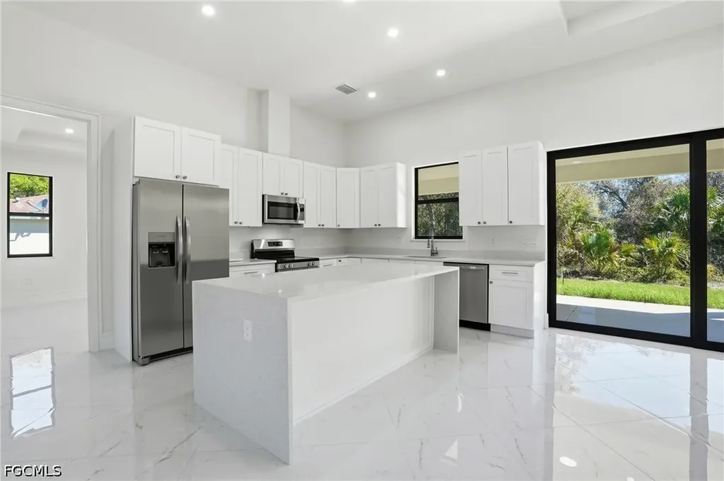 2039 Detroit Drive Labelle FL 33935