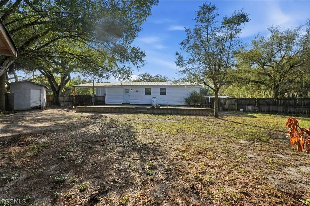 740 Bennett Avenue Labelle FL 33935