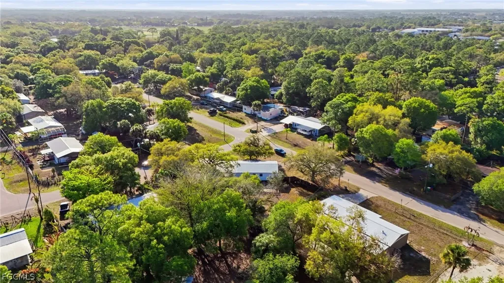 740 Bennett Avenue Labelle FL 33935