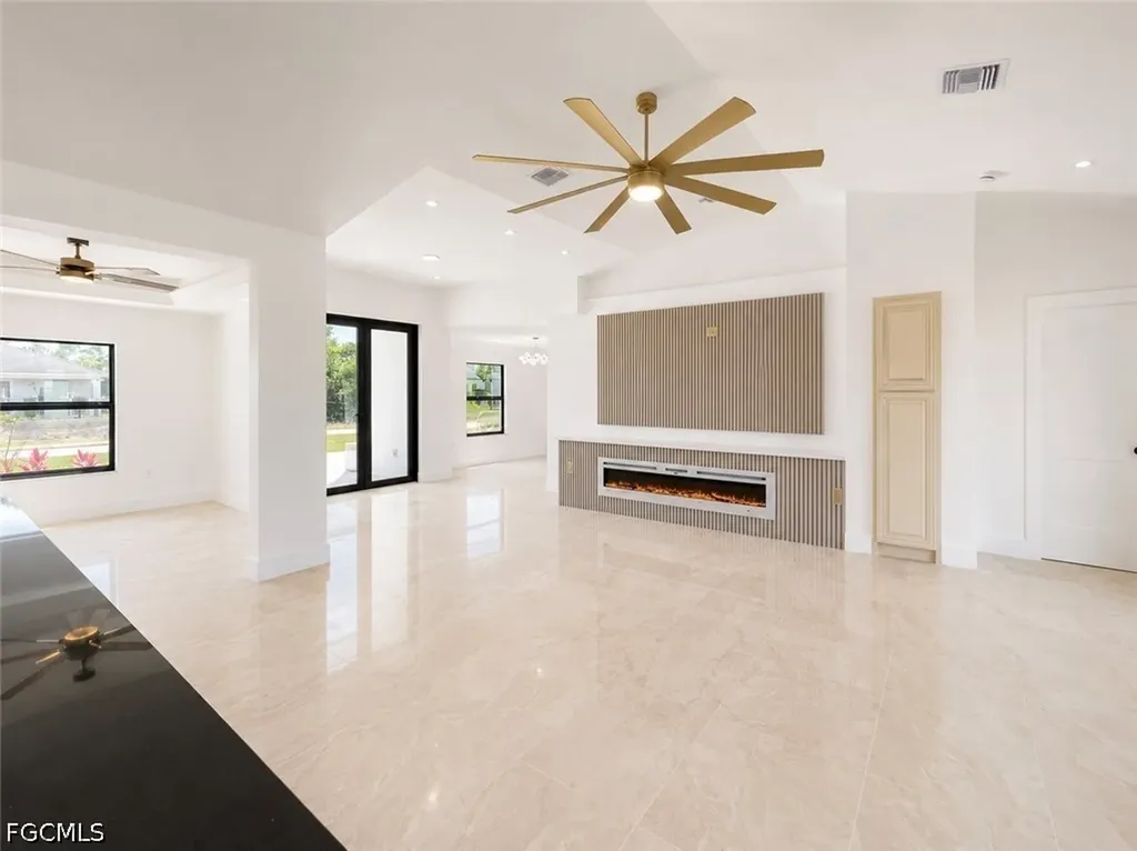 3310 3rd Street SW Lehigh Acres FL 33976