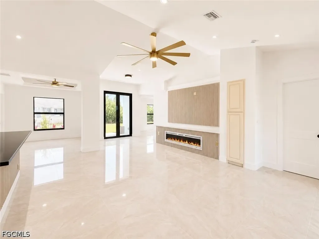 3310 3rd Street SW Lehigh Acres FL 33976