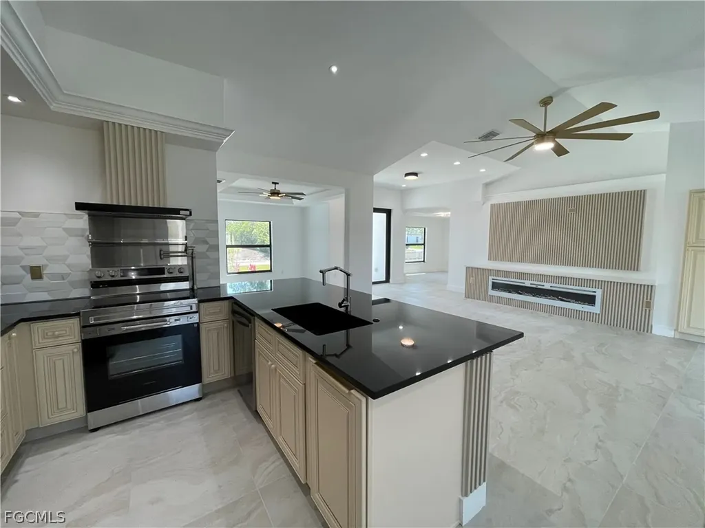 3310 3rd Street SW Lehigh Acres FL 33976