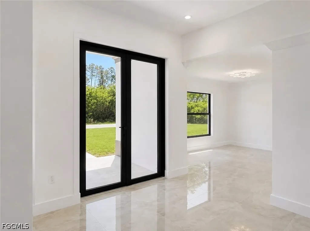 3310 3rd Street SW Lehigh Acres FL 33976