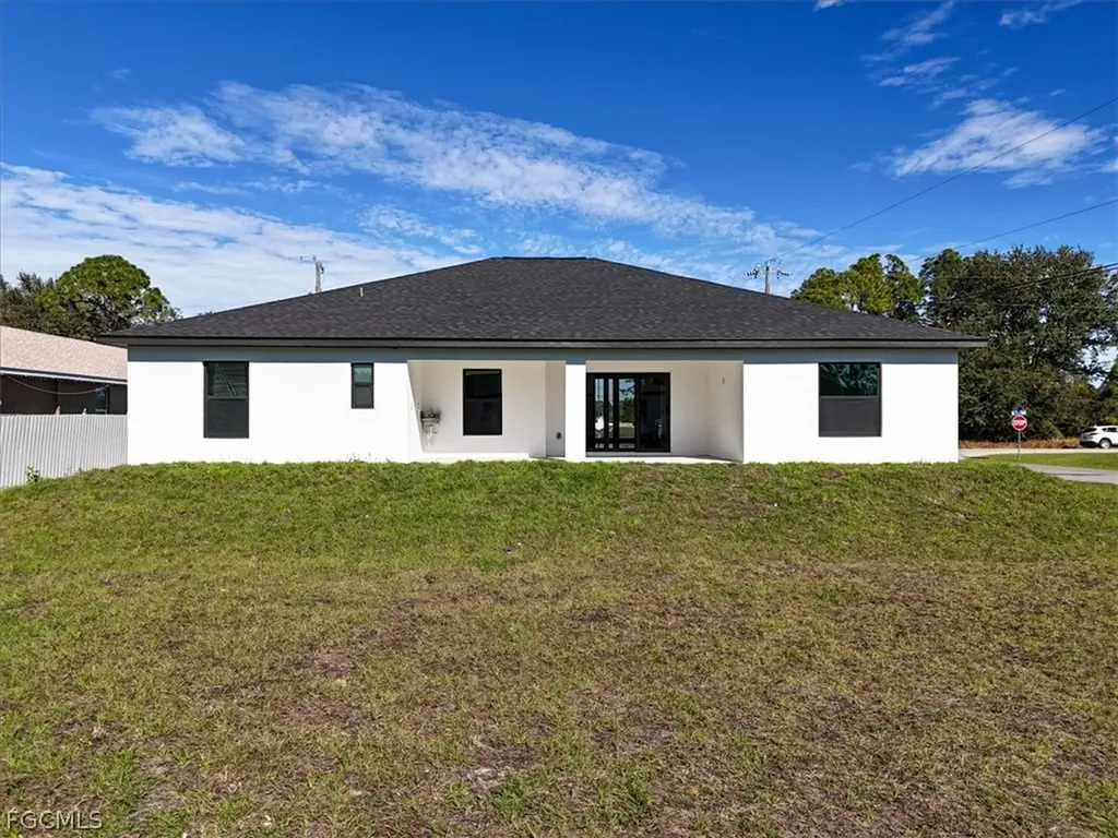3310 3rd Street SW Lehigh Acres FL 33976