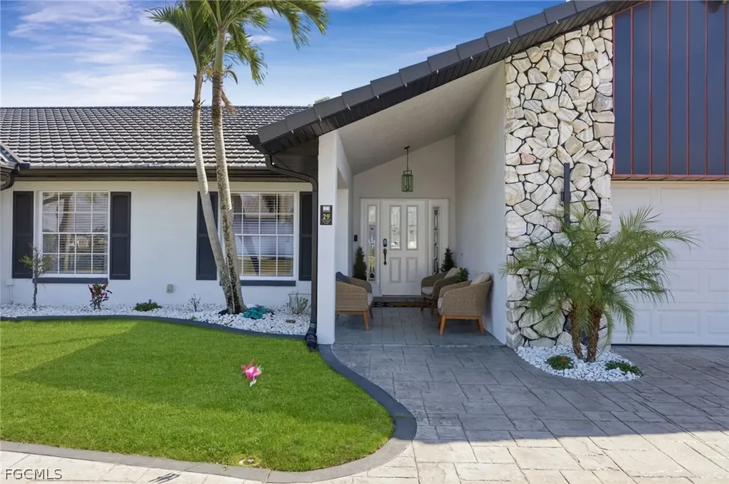 29 SE 10th Avenue Cape Coral FL 33990