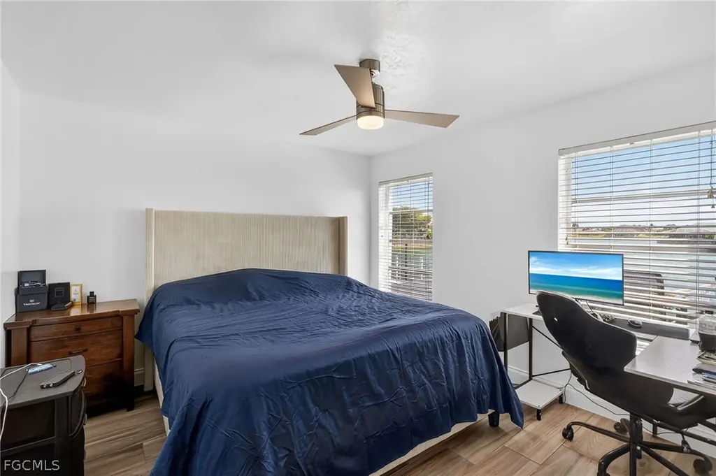 29 SE 10th Avenue Cape Coral FL 33990