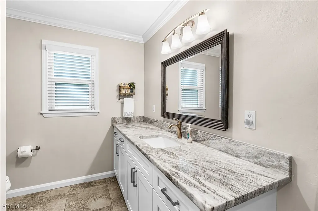6331 Plumosa Avenue Fort Myers FL 33908