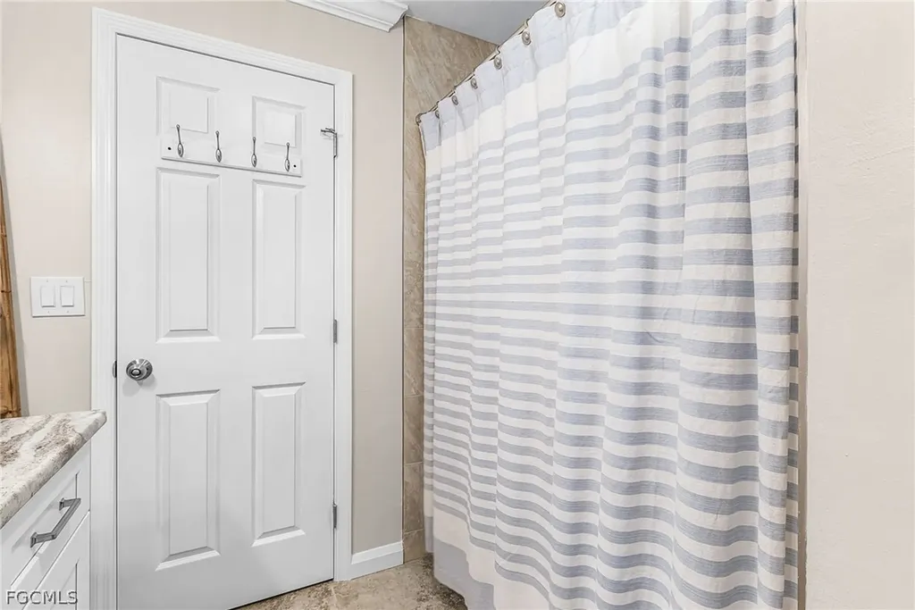 6331 Plumosa Avenue Fort Myers FL 33908