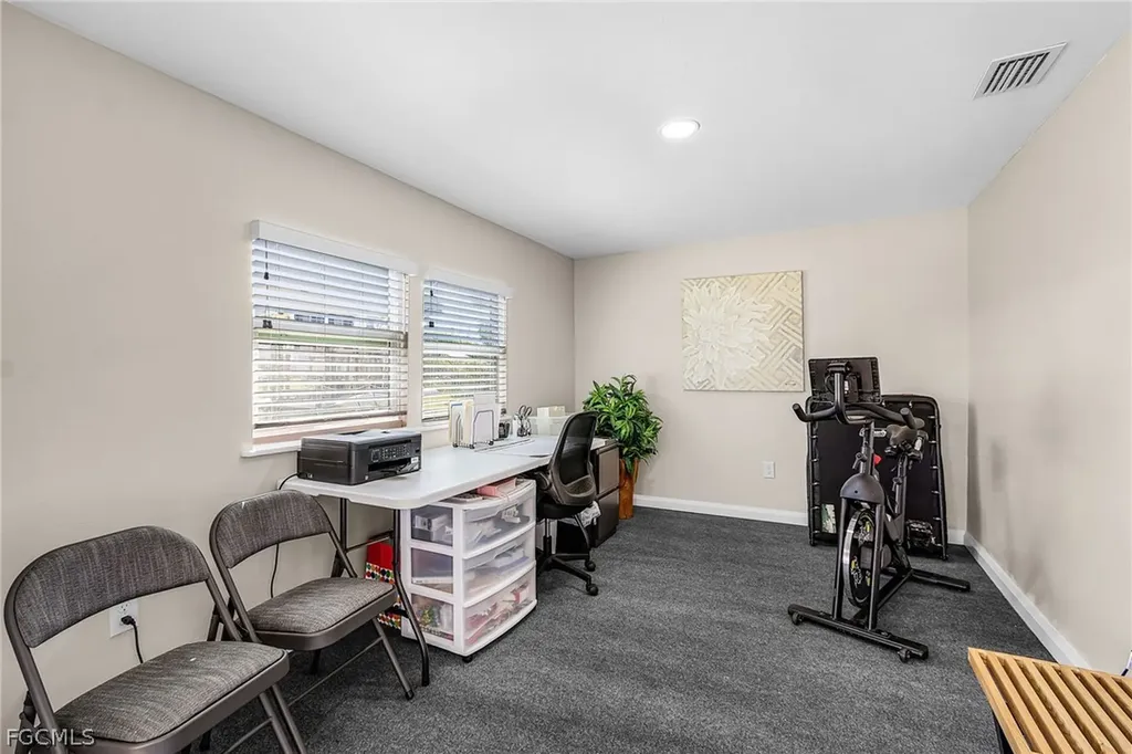 6331 Plumosa Avenue Fort Myers FL 33908