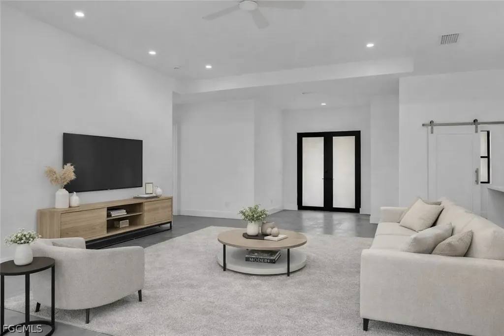 11161 Carnegie Avenue Englewood FL 34224