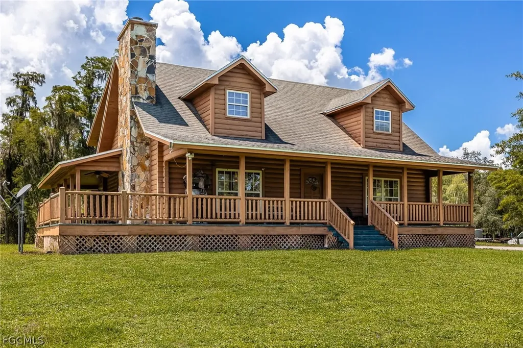 820 N Jinete Street Clewiston FL 33440