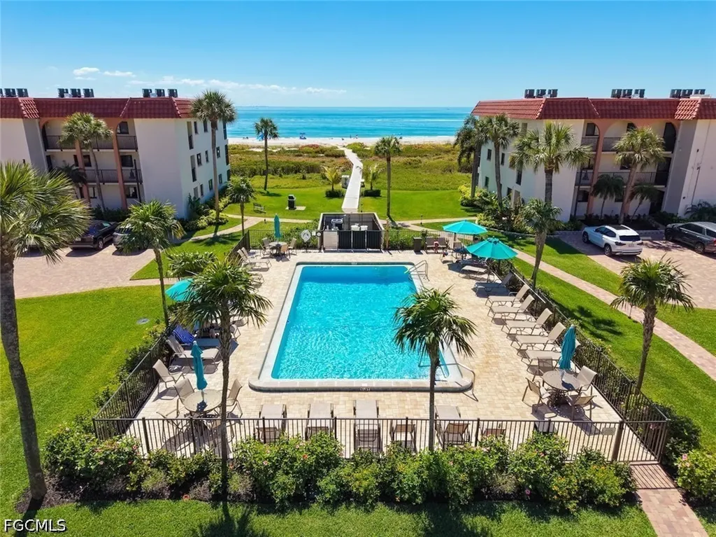 671 E Gulf Drive Sanibel FL 33957