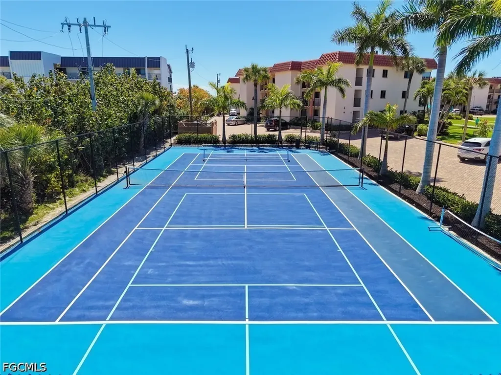 671 E Gulf Drive Sanibel FL 33957