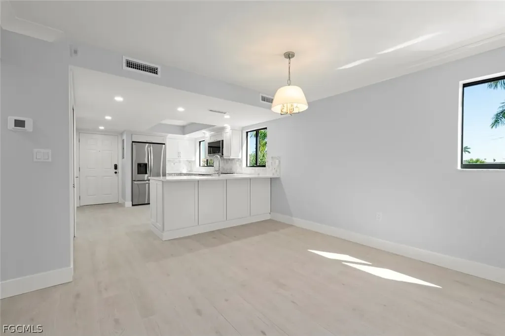 671 E Gulf Drive Sanibel FL 33957