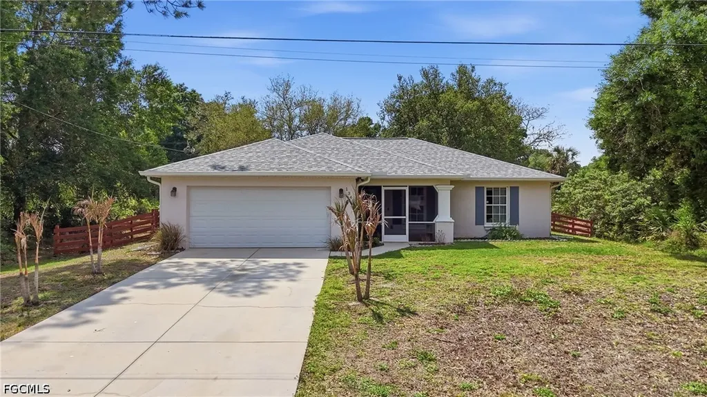 134 Mcarthur Boulevard Lehigh Acres FL 33974