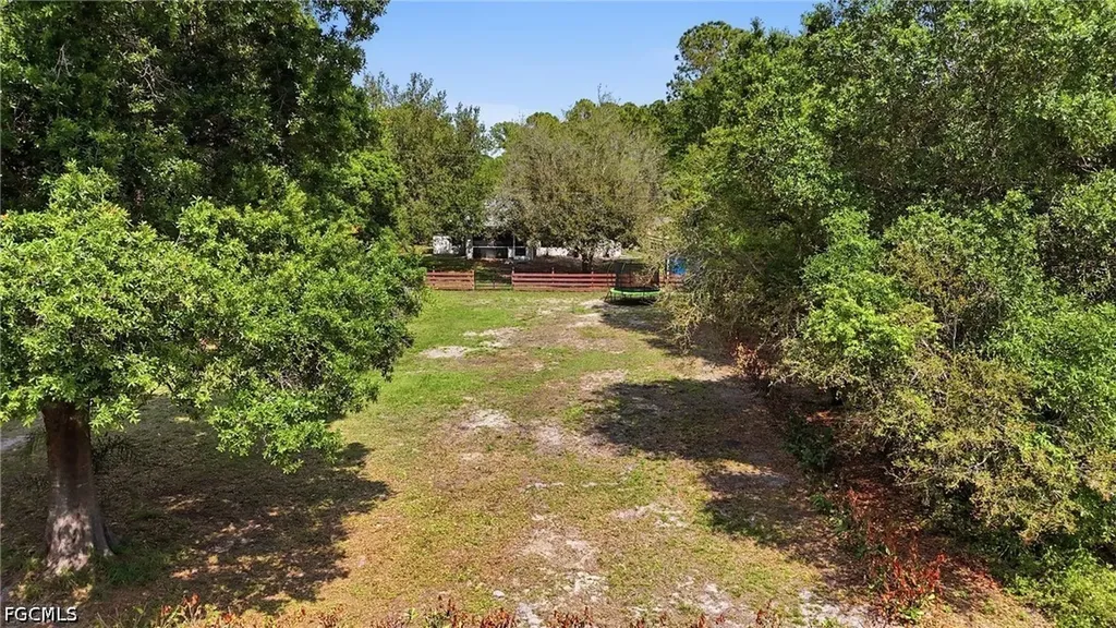 134 Mcarthur Boulevard Lehigh Acres FL 33974