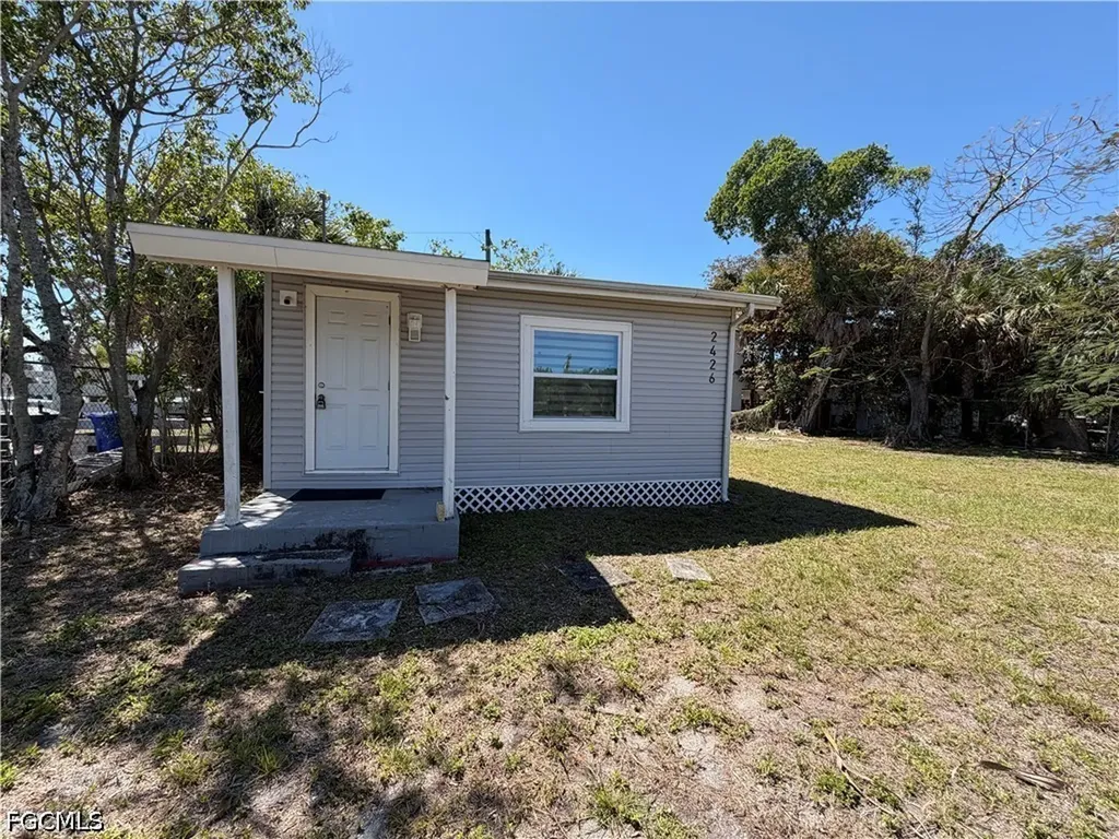 2426 Stella Street Fort Myers FL 33901
