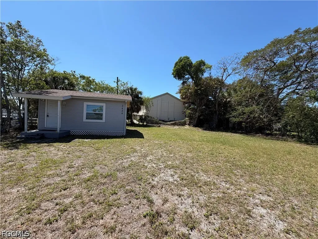 2426 Stella Street Fort Myers FL 33901
