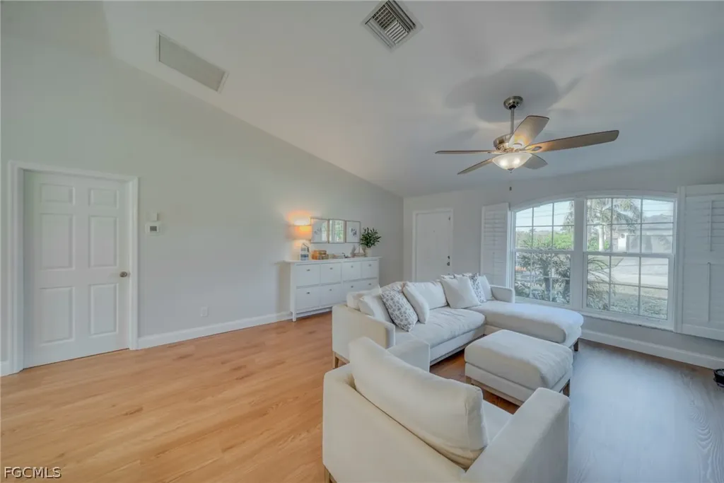 2847 SW 26th Place Cape Coral FL 33914