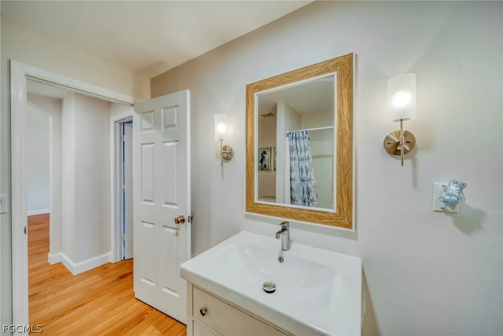 2847 SW 26th Place Cape Coral FL 33914
