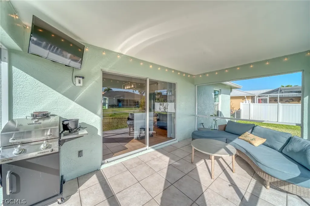 2847 SW 26th Place Cape Coral FL 33914