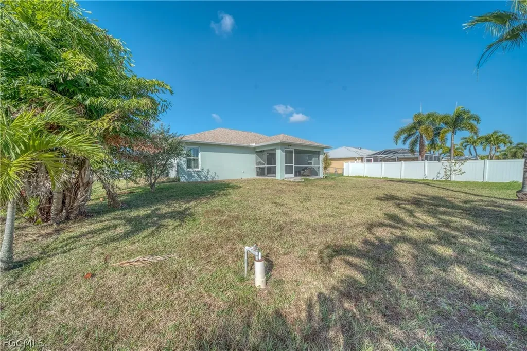 2847 SW 26th Place Cape Coral FL 33914