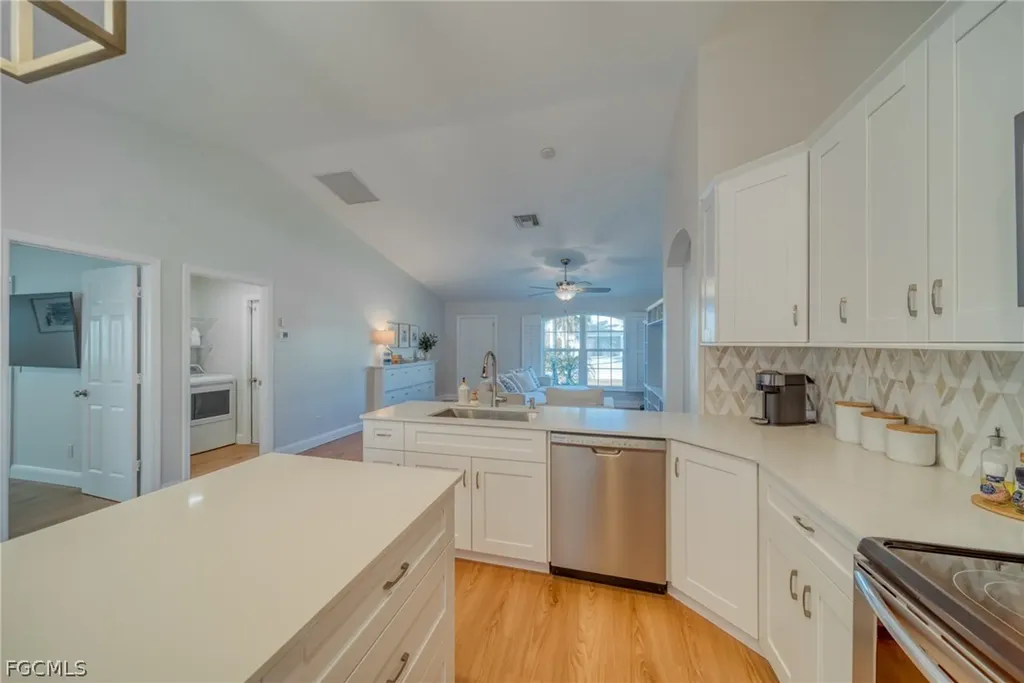 2847 SW 26th Place Cape Coral FL 33914