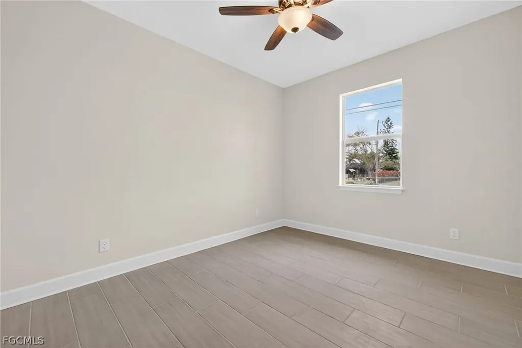 1220 SW 28th Street Cape Coral FL 33914