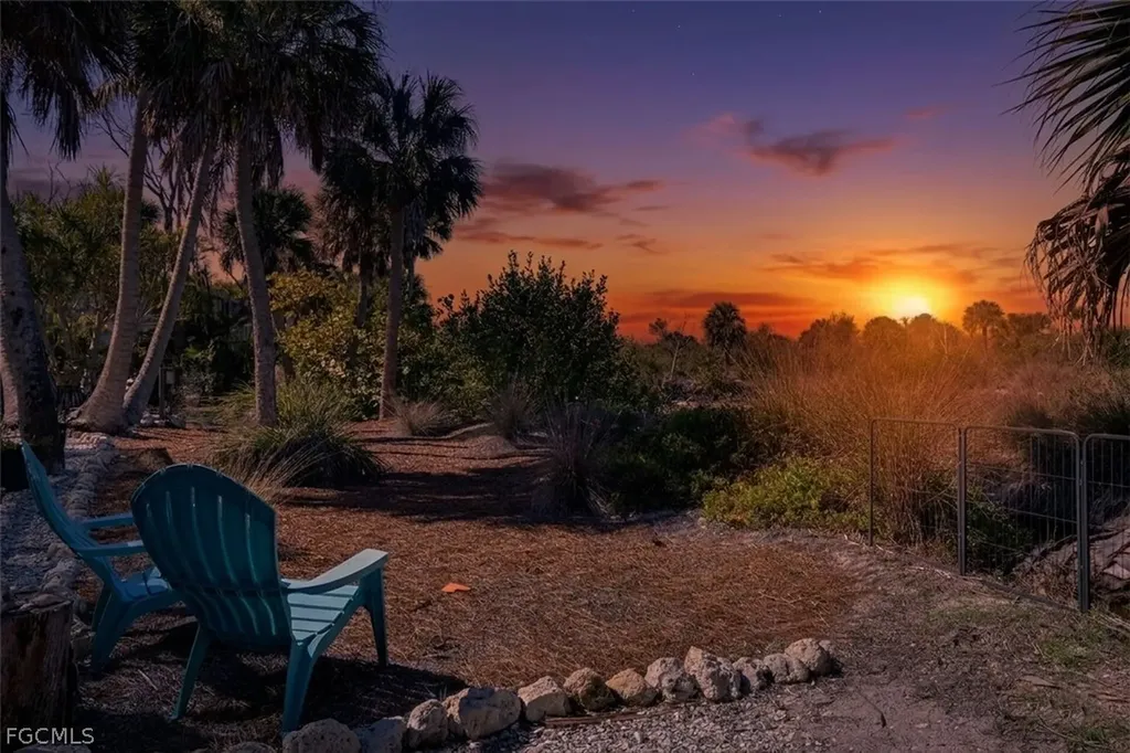 9247 Dimmick Drive Sanibel FL 33957