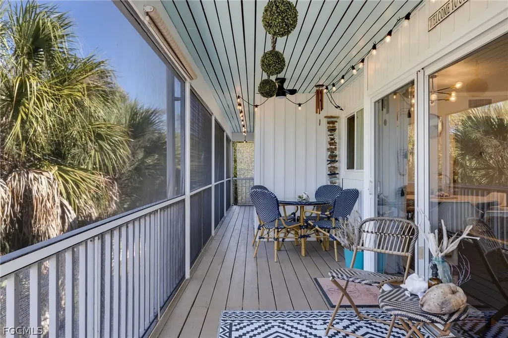 9247 Dimmick Drive Sanibel FL 33957
