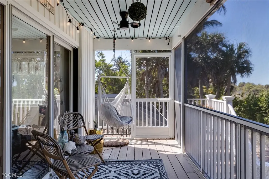 9247 Dimmick Drive Sanibel FL 33957