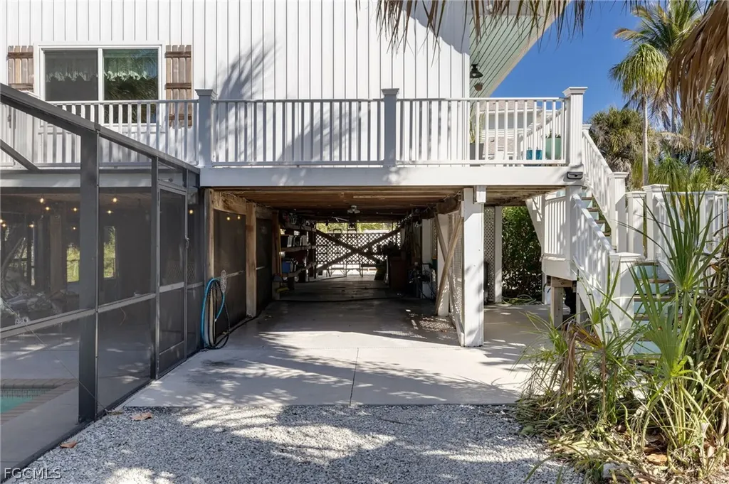 9247 Dimmick Drive Sanibel FL 33957