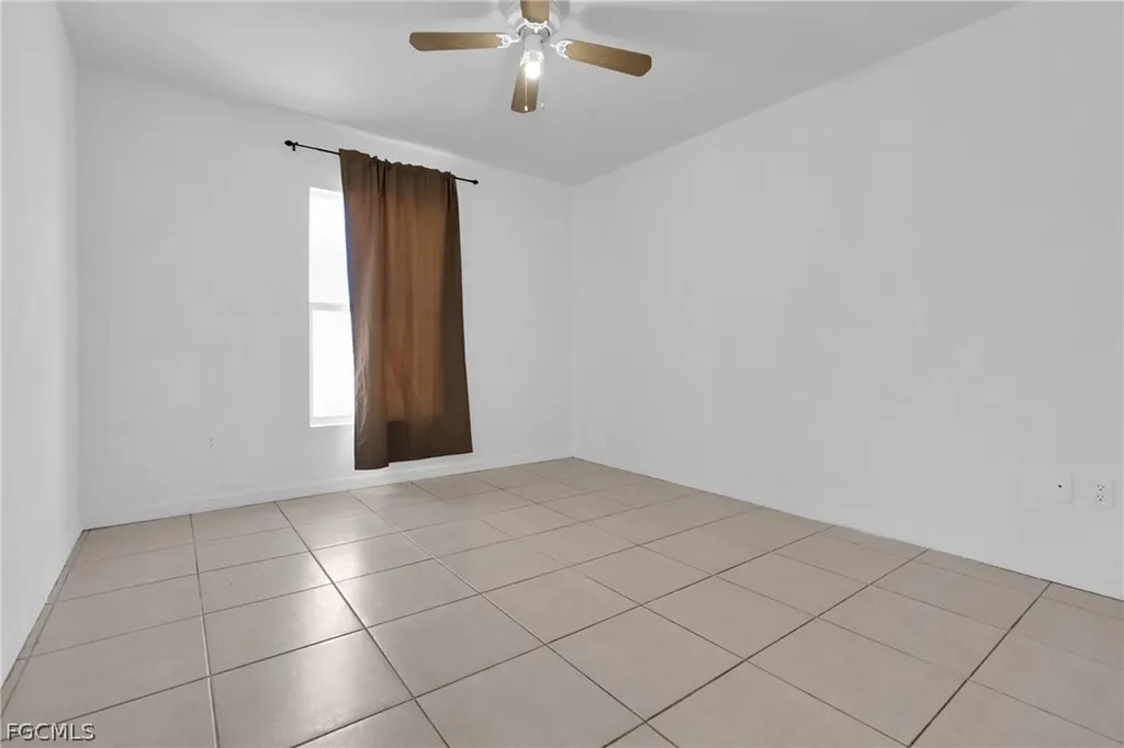 1120/1122 Gordon Avenue S Lehigh Acres FL 33973
