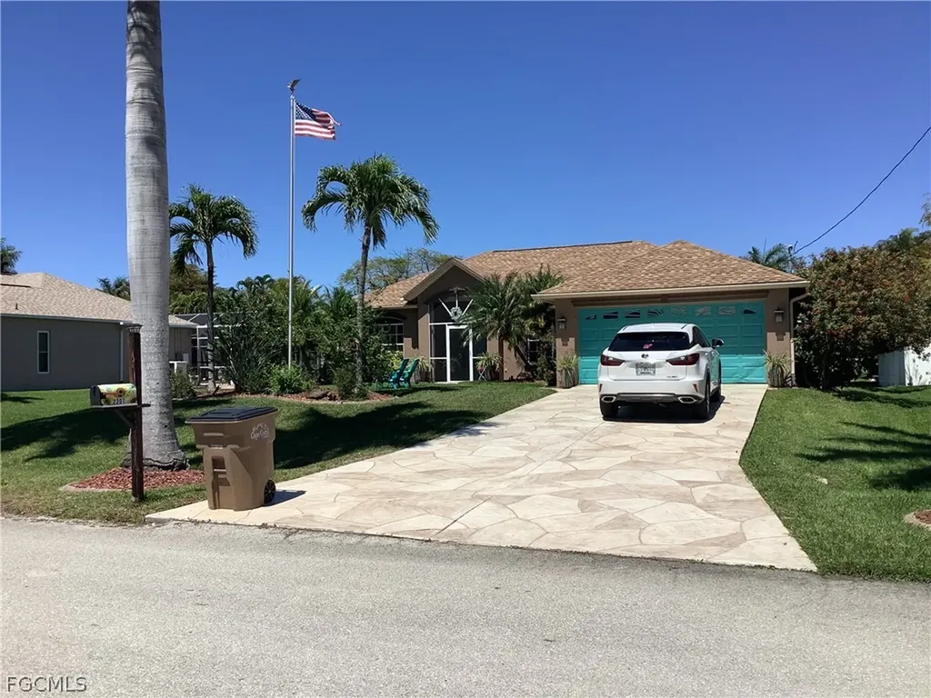 2307 SW 44th Street Cape Coral FL 33914