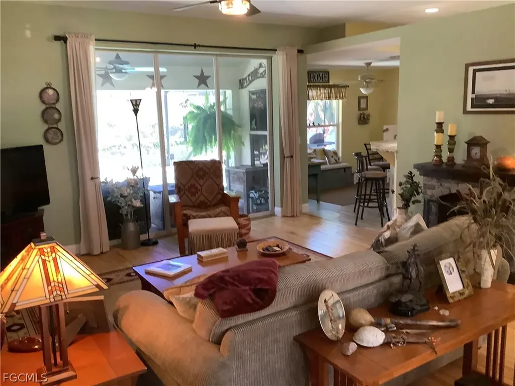 2307 SW 44th Street Cape Coral FL 33914