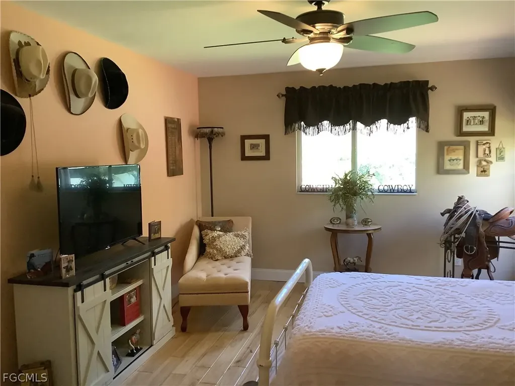 2307 SW 44th Street Cape Coral FL 33914