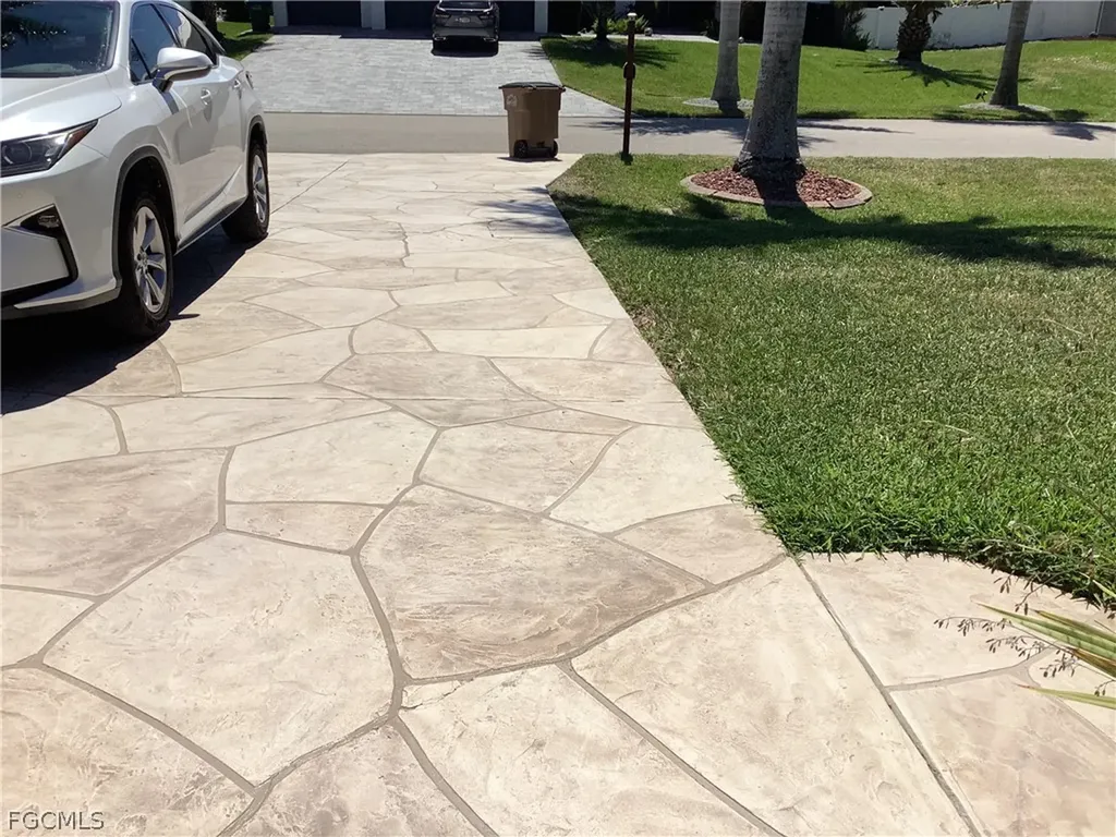 2307 SW 44th Street Cape Coral FL 33914