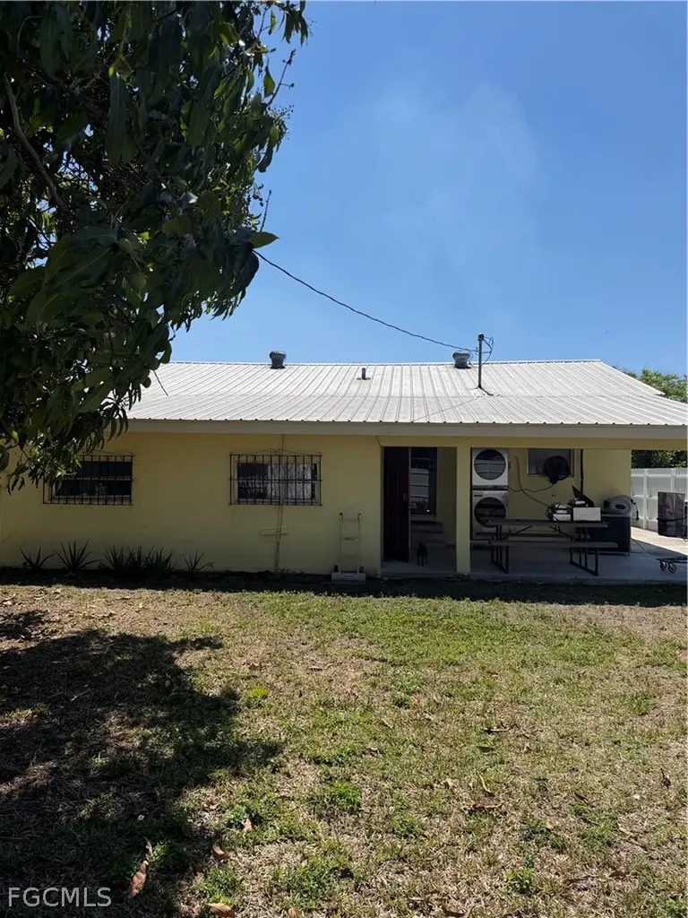 339 W Trinidad Avenue Clewiston FL 33440