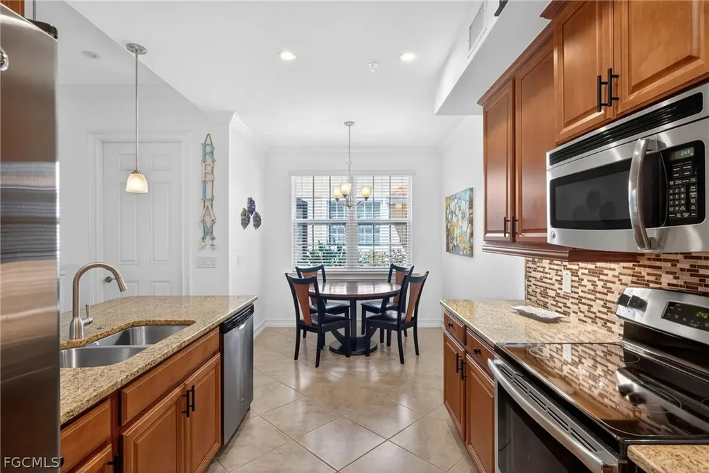 28004 Sosta Lane Bonita Springs FL 34135