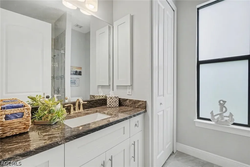 4310 Gulfstream Parkway Cape Coral FL 33993