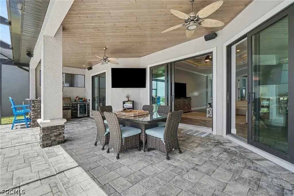 4310 Gulfstream Parkway Cape Coral FL 33993